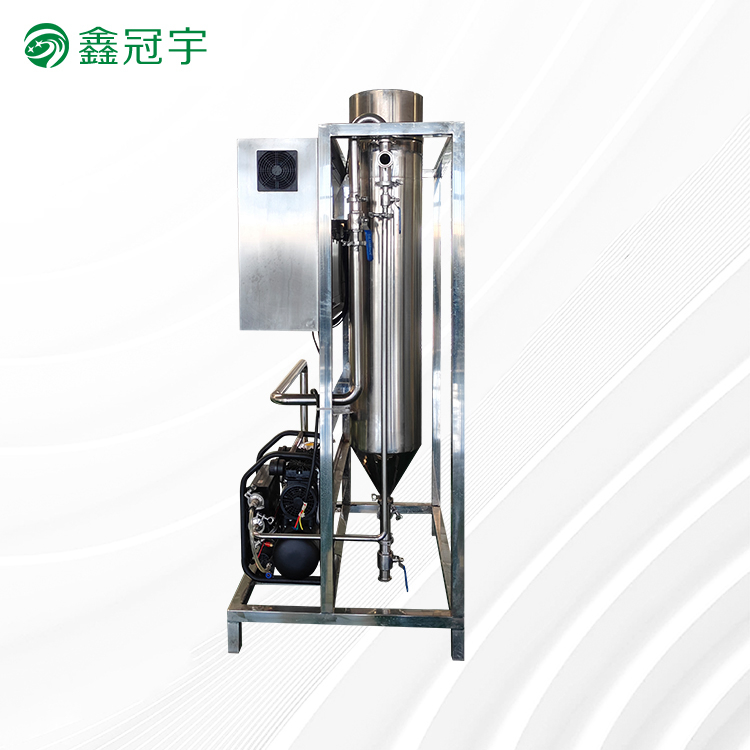 Non-transparent liquid UV sterilizer