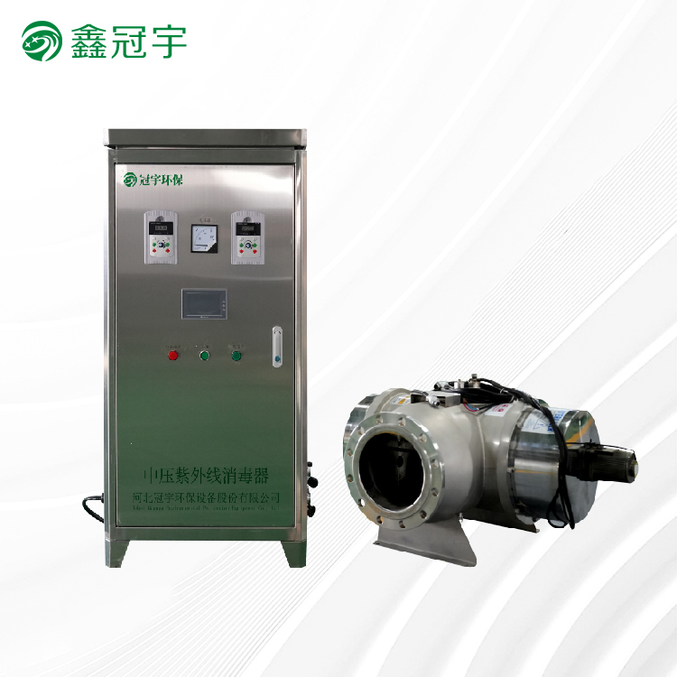 Medium-pressure UV sterilizer for oil and gas
