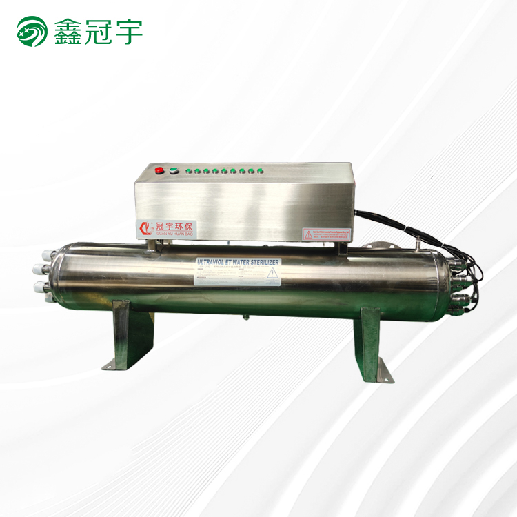 Medium flow type UV sterilizer