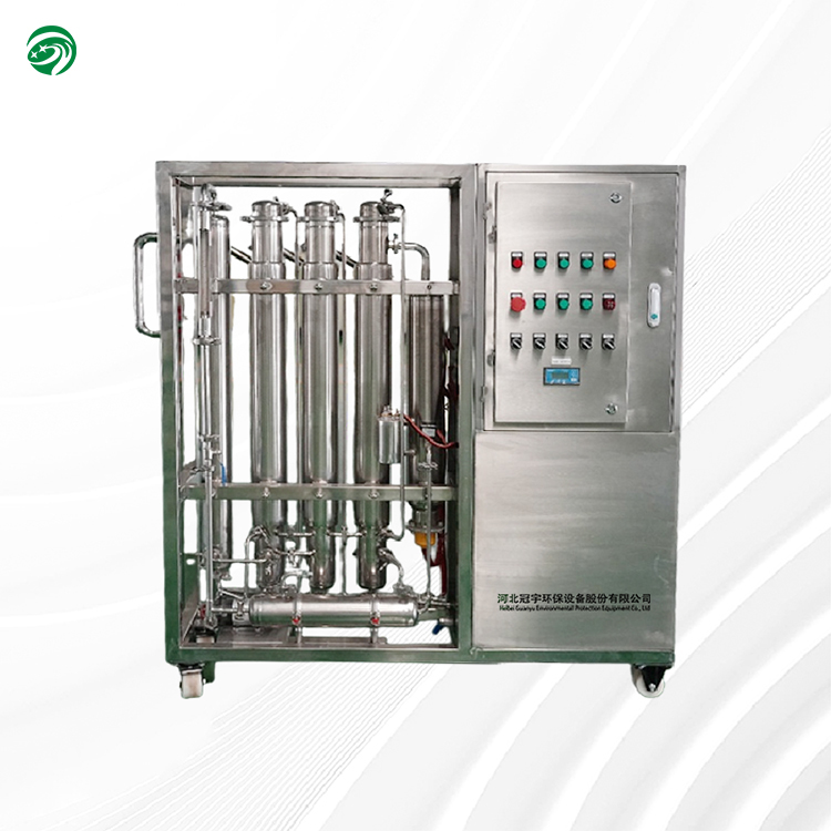 Multi-effect distilled water machine for laboratory
